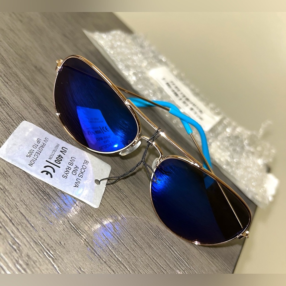 Fashion Nova Aviator Style Blue Sunglasses